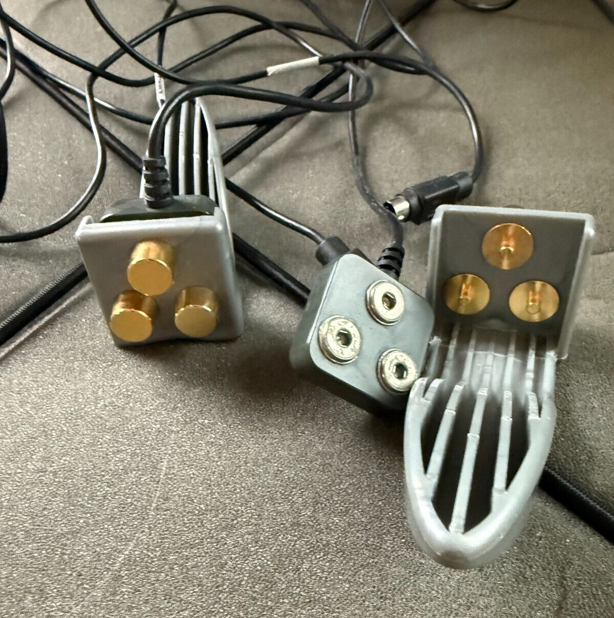 CLA Insight sEMG leads with Smart Handles