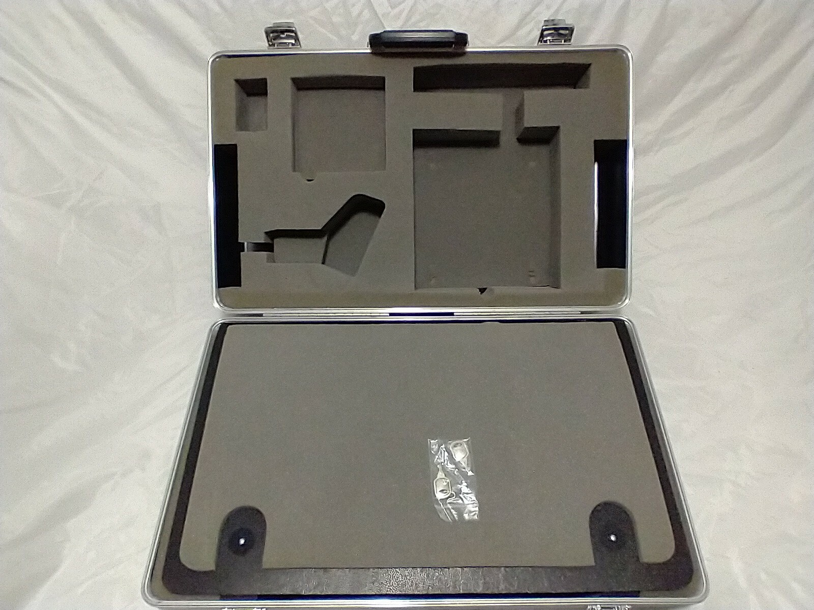 Hard case for Myovision 8000